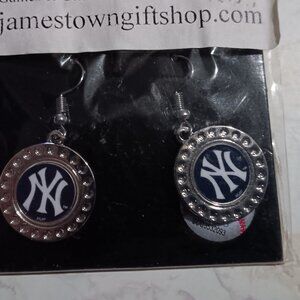New York Yankees MLB Dimple Dangle Earrings